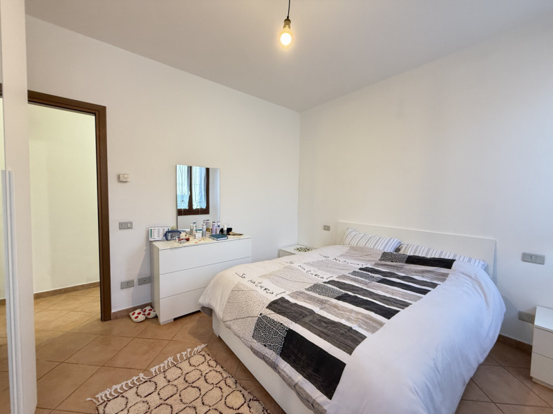 Ciao da Arcobaleno Immobiliare, oggi, in nostra esclusiva, ti presento un recente trilocale comod...