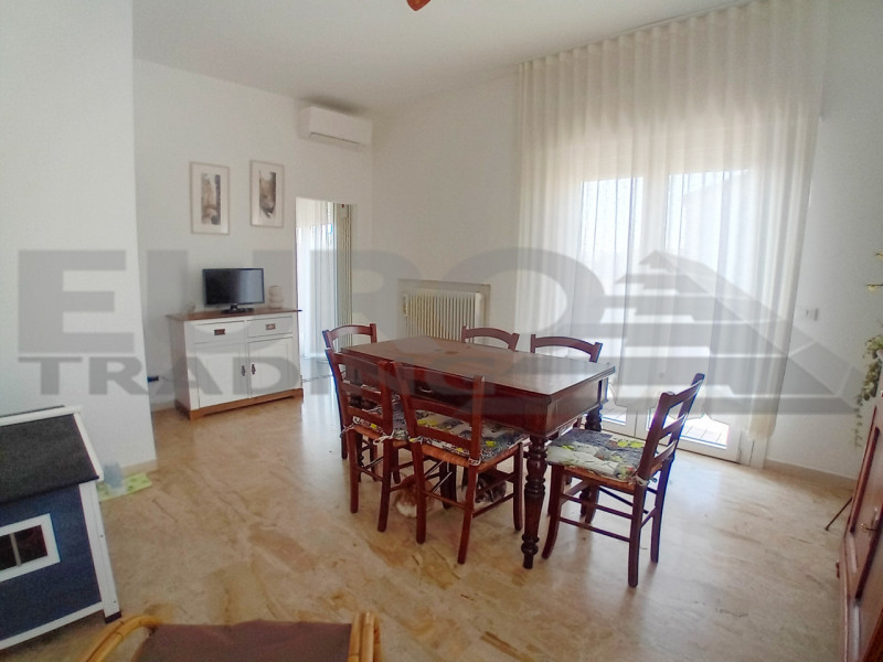 Scopri la tua nuova casa nel cuore di Mogliano Veneto! Questo splendido appartamento trilocale ri...