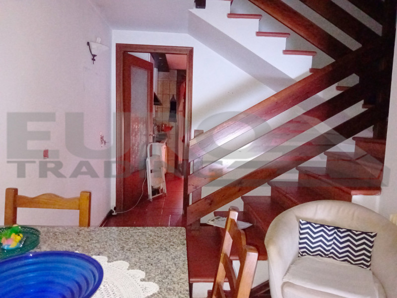 Situata nel tranquillo e ricercato quartiere di Mazzocco, a Mogliano Veneto proponiamo una casa a...