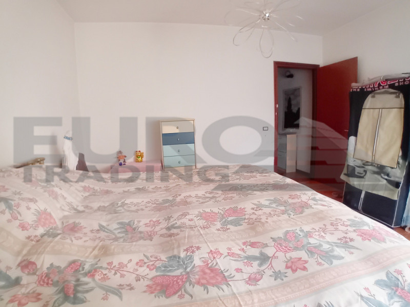 Situata nel tranquillo e ricercato quartiere di Mazzocco, a Mogliano Veneto proponiamo una casa a...