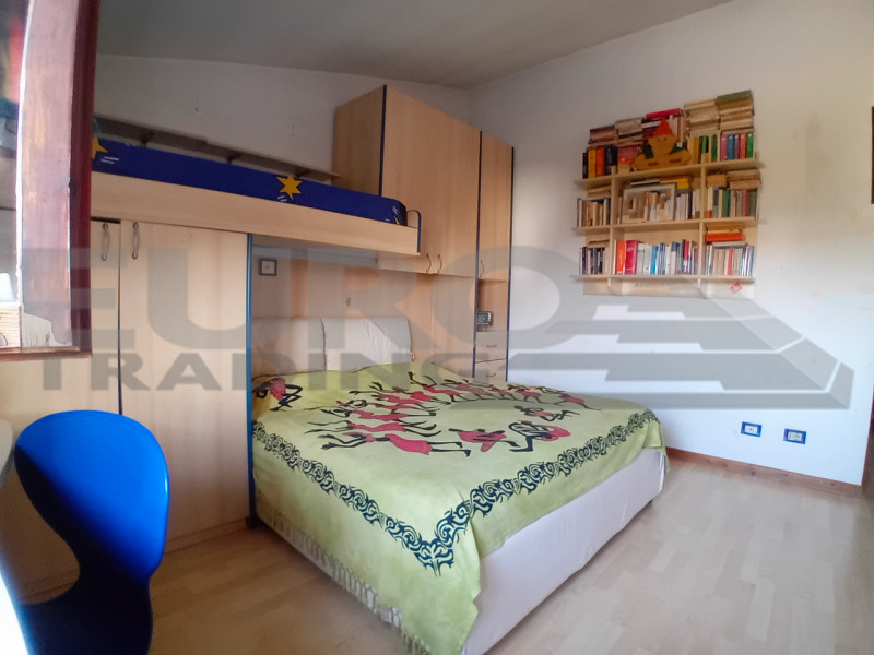 Situata nel tranquillo e ricercato quartiere di Mazzocco, a Mogliano Veneto proponiamo una casa a...