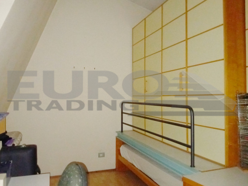 Situata nel tranquillo e ricercato quartiere di Mazzocco, a Mogliano Veneto proponiamo una casa a...