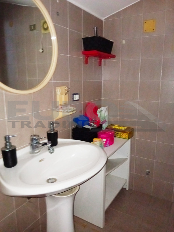 Situata nel tranquillo e ricercato quartiere di Mazzocco, a Mogliano Veneto proponiamo una casa a...