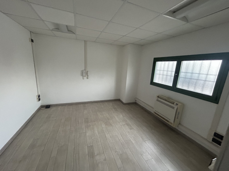 Nel cuore della zona industriale di Montegalda, in un contesto dinamico e perfettamente collegato...