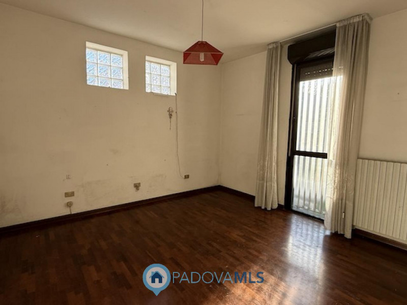 Immobile in esclusiva al Gruppo Padova MLS
OSPEDALI - NAZARETH
Nella immediata vicinanza agli osp...