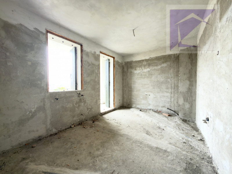 Santa Giustina in Colle, proponiamo in vendita porzione di bifamiliare allo stato grezzo, inserit...