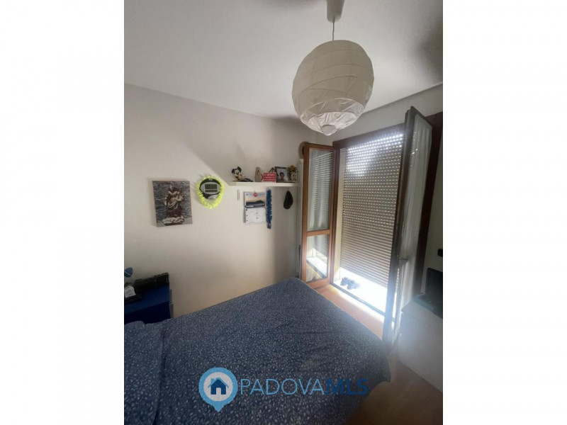 Immobile in esclusiva al Gruppo Padova MLS
Nel cuore pulsante di Noventa Padovana, vi presentiamo...