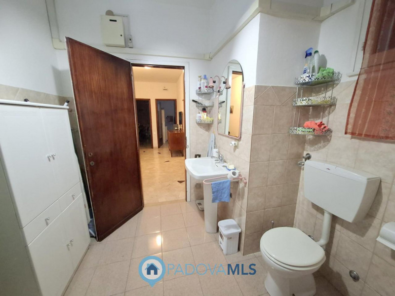 Immobile in esclusiva al Gruppo Padova MLS
PIAZZE – 2 CAMERE PER INVESTIMENTO 

Nel cuore pulsant...