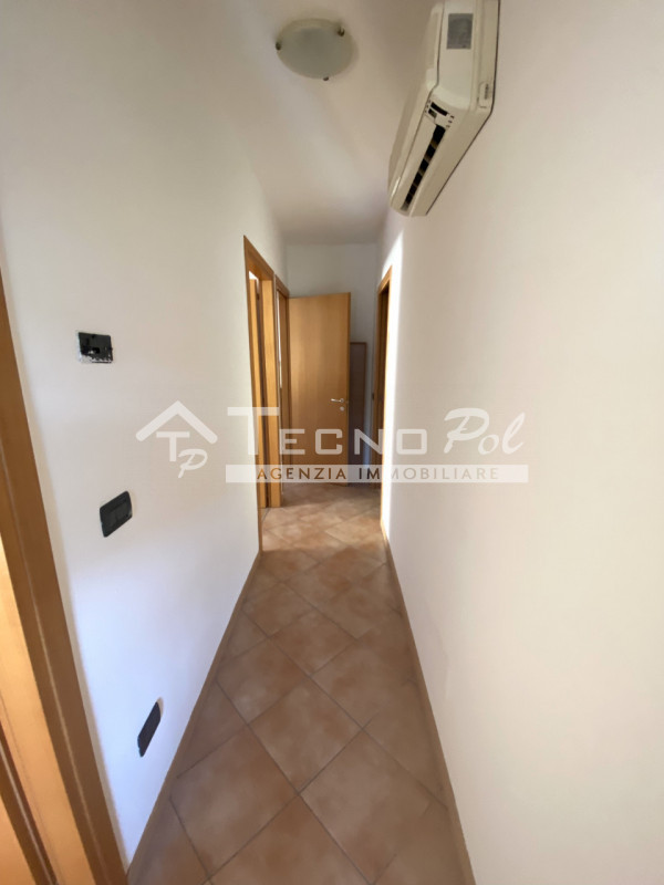 CURTAROLO - In tranquillo quartiere residenziale ad una passeggiata da tutti i servizi proponiamo...