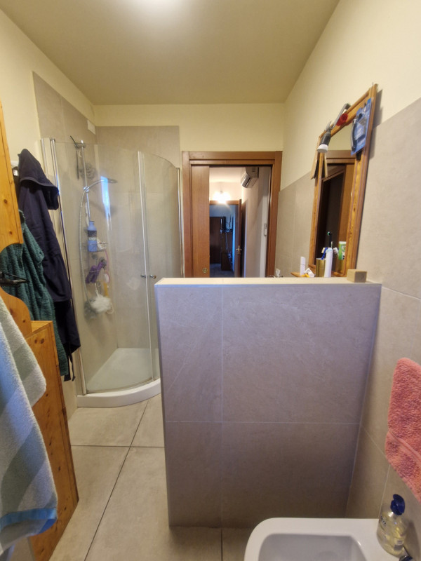 VICENZA - Polegge : Alla fine di una stradina chiusa, BICAMERE al piano primo in piccolo contesto...