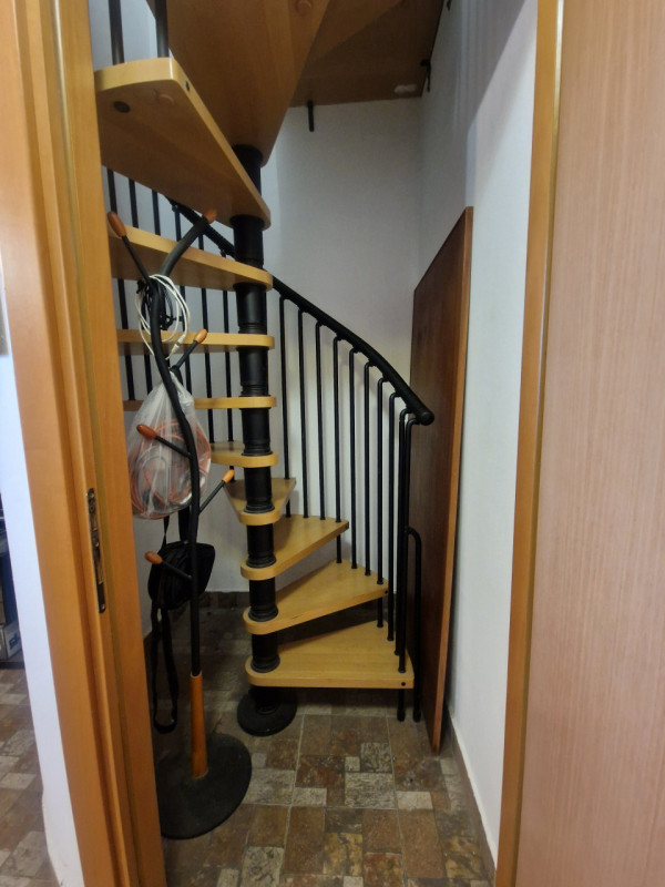 VICENZA - Polegge : Alla fine di una stradina chiusa, BICAMERE al piano primo in piccolo contesto...