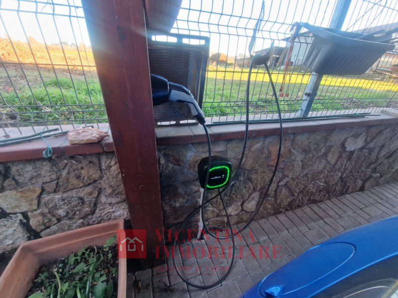 VICENZA - Polegge : Alla fine di una stradina chiusa, BICAMERE al piano primo in piccolo contesto...