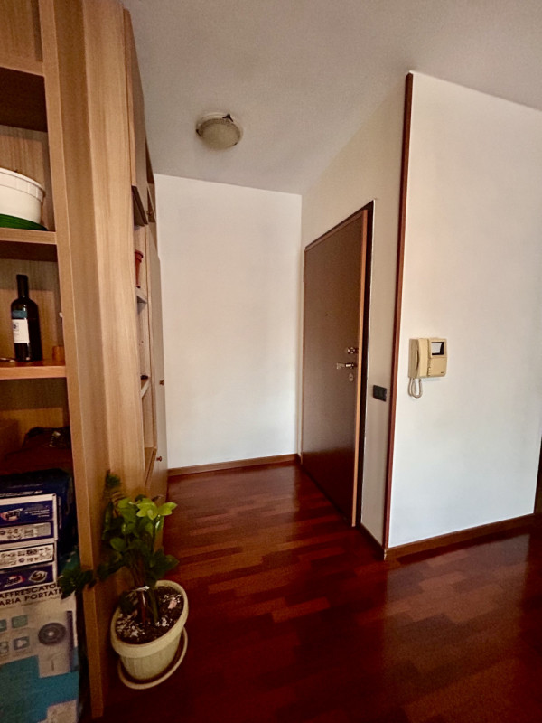 Padova zona Padova 2000 Nicoletta Dardilli di AD Casa Padova propone in vendita luminoso e spazio...