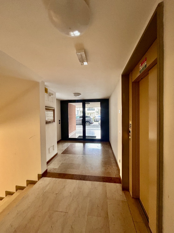 Padova zona Padova 2000 Nicoletta Dardilli di AD Casa Padova propone in vendita luminoso e spazio...