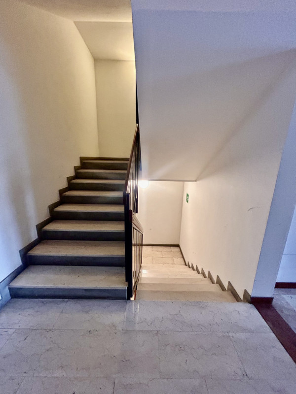 Padova zona Padova 2000 Nicoletta Dardilli di AD Casa Padova propone in vendita luminoso e spazio...