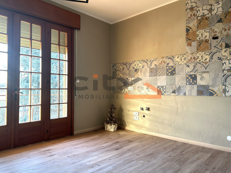 Nel quartiere residenziale di Fellette, comodo a tutti i principali servizi, proponiamo in vendit...