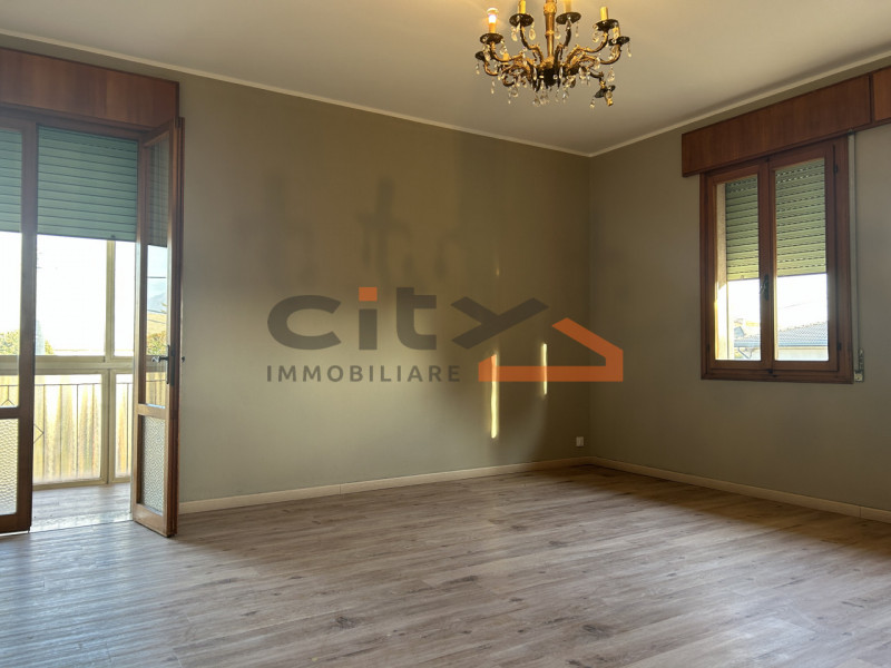 Nel quartiere residenziale di Fellette, comodo a tutti i principali servizi, proponiamo in vendit...