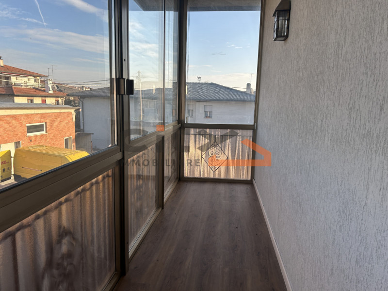 Nel quartiere residenziale di Fellette, comodo a tutti i principali servizi, proponiamo in vendit...