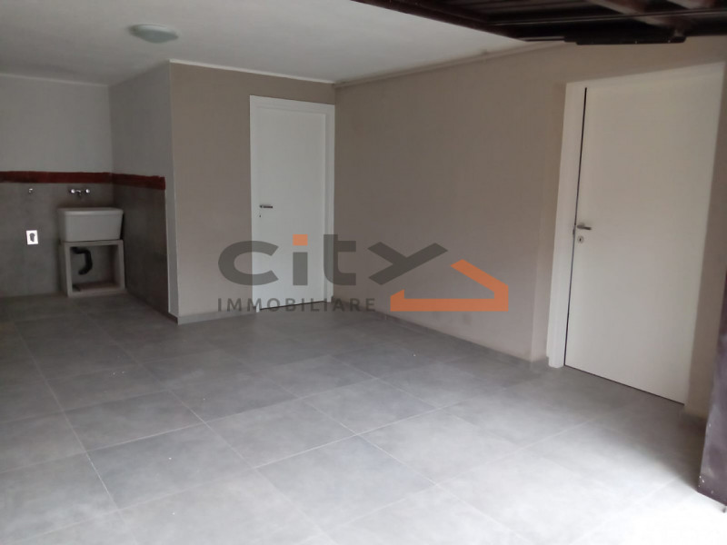 Nel quartiere residenziale di Fellette, comodo a tutti i principali servizi, proponiamo in vendit...