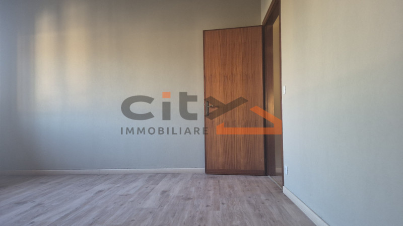 Nel quartiere residenziale di Fellette, comodo a tutti i principali servizi, proponiamo in vendit...