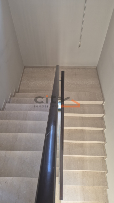 Nel quartiere residenziale di Fellette, comodo a tutti i principali servizi, proponiamo in vendit...