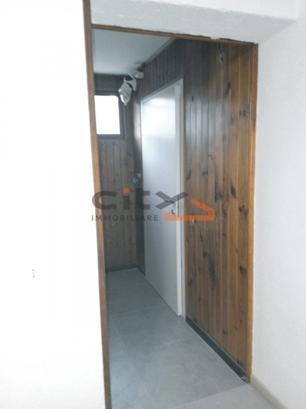 Nel quartiere residenziale di Fellette, comodo a tutti i principali servizi, proponiamo in vendit...