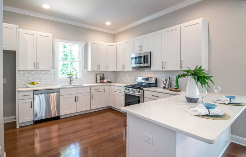 L'Agenzia IRIS propone in vendita a Castelfranco Veneto, zona Borgo Padova, casa a schiera dispos...