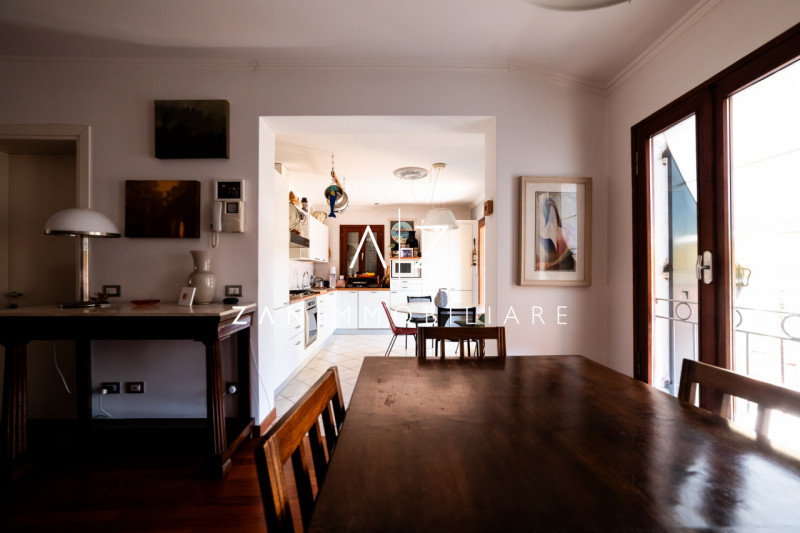 Nel pieno centro storico di Castelfranco Veneto, proponiamo in vendita un esclusivo e prestigioso...