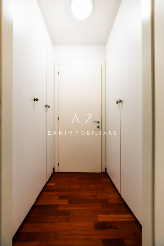 Nel pieno centro storico di Castelfranco Veneto, proponiamo in vendita un esclusivo e prestigioso...