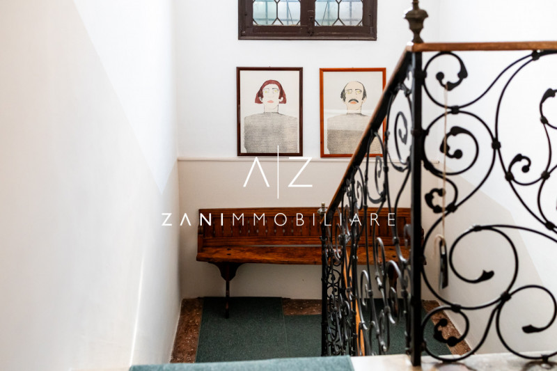 Nel pieno centro storico di Castelfranco Veneto, proponiamo in vendita un esclusivo e prestigioso...