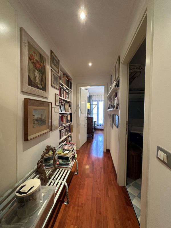 Nel pieno centro storico di Castelfranco Veneto, proponiamo in vendita un esclusivo e prestigioso...