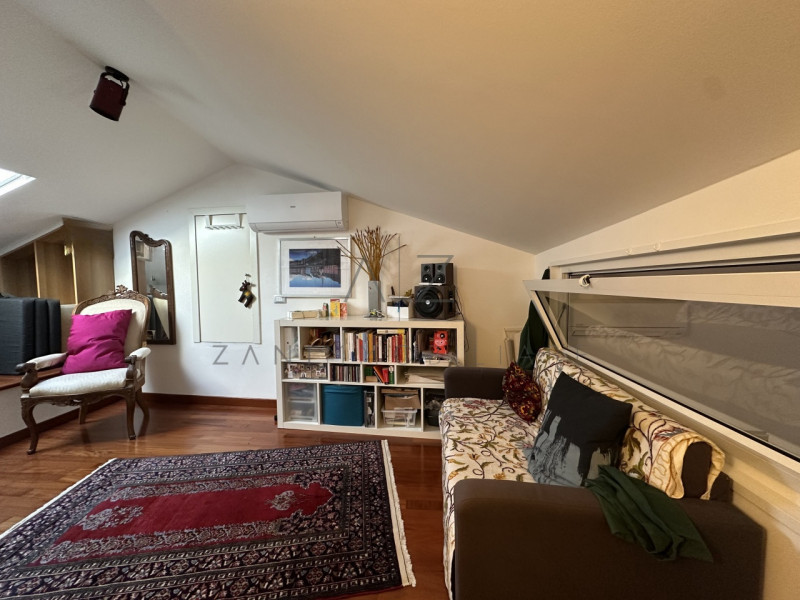 Nel pieno centro storico di Castelfranco Veneto, proponiamo in vendita un esclusivo e prestigioso...