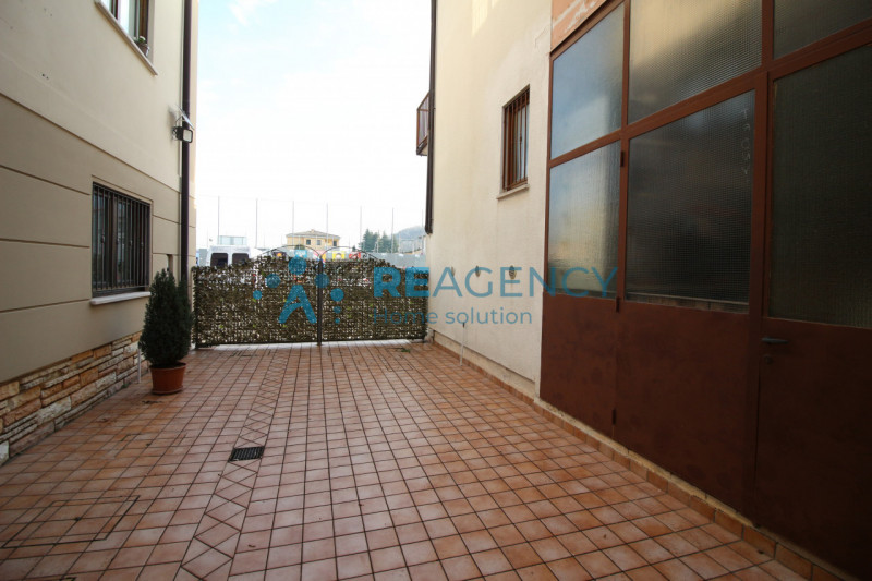 Torrebelvicino

Sei alla ricerca di un’ abitazione indipendente ai piedi delle Prealpi Vicentine?...