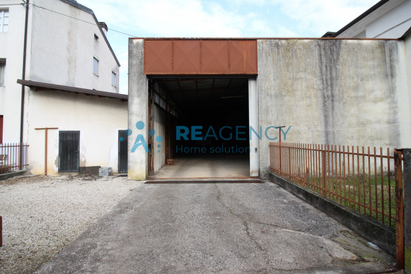 Torrebelvicino

Sei alla ricerca di un’ abitazione indipendente ai piedi delle Prealpi Vicentine?...