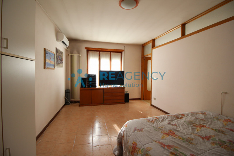 Torrebelvicino

Sei alla ricerca di un’ abitazione indipendente ai piedi delle Prealpi Vicentine?...