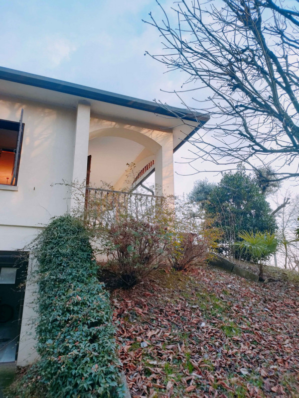 Noventa Padovana casa accostata di 256 mq, in posizione molto tranquilla,  composta al piano terr...