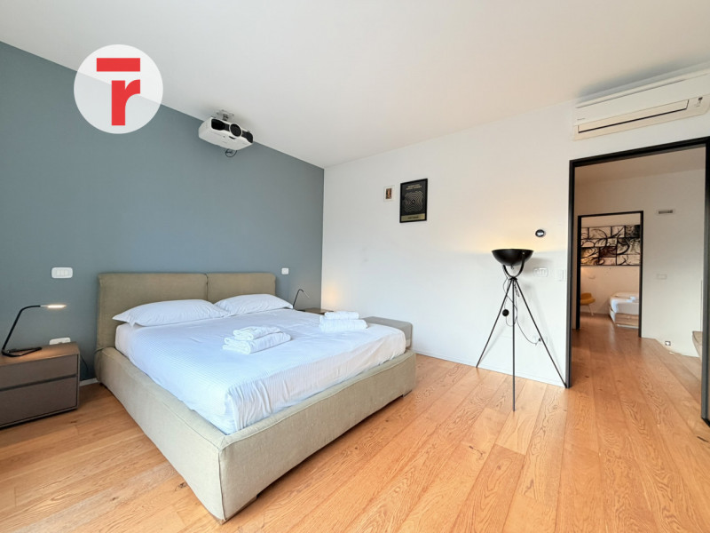 Noventa Padovana - A due passi da Padova, zona Camin e strategico a tangenziali, autostrade e zon...