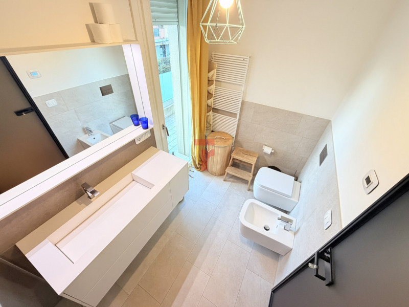 Padova - 

Proponiamo porzione di trifamiliare di recente costruzione (2016) in ottime condizioni...