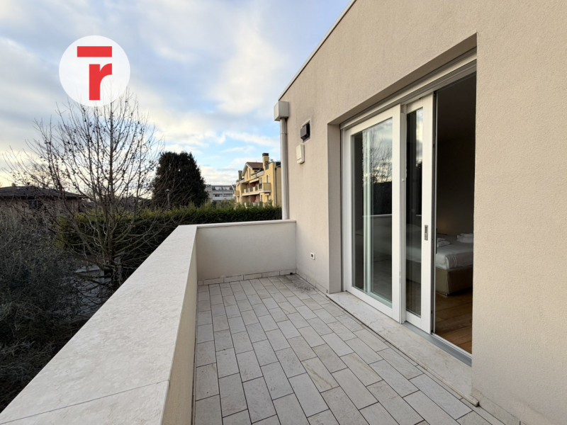 Noventa Padovana - A due passi da Padova, zona Camin e strategico a tangenziali, autostrade e zon...