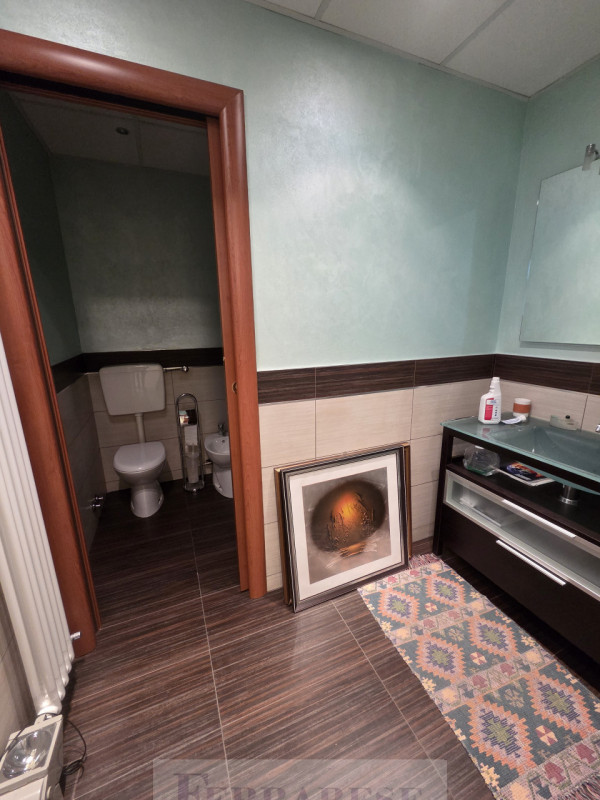 PADOVA ZONA INDUSTRIALE EST - Proponiamo in locazione in blocco prestigiosa e funzionale soluzion...