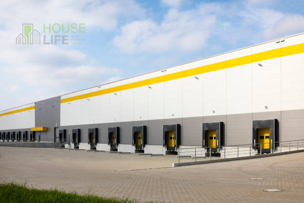 ALTO VICENTINO: Affittasi CAPANNONE industriale di 6800 mq circa, H. 10 mt, ampia area esterna pr...