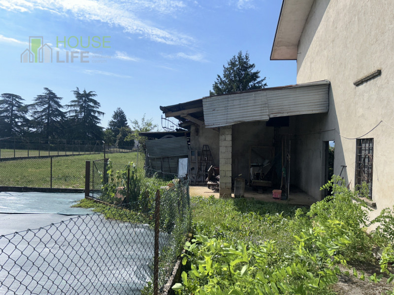 MARANO VICENTINO: in posizione tranquilla e immersa nel verde, proponiamo CASA SINGOLA SOVRAPPOST...