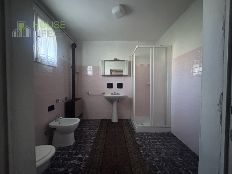 MARANO VICENTINO: in posizione tranquilla e immersa nel verde, proponiamo CASA SINGOLA SOVRAPPOST...