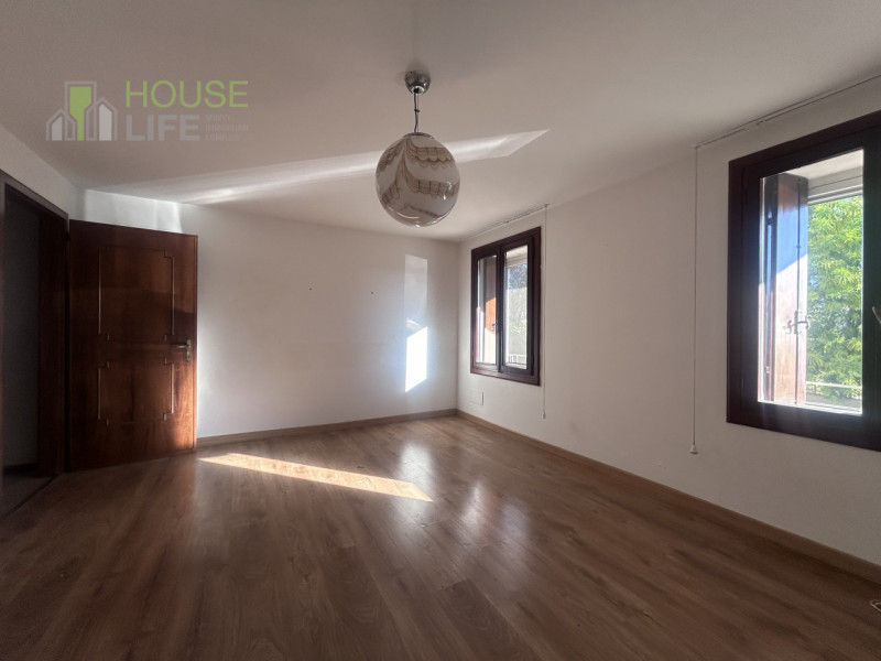 MARANO VICENTINO: in posizione tranquilla e immersa nel verde, proponiamo CASA SINGOLA SOVRAPPOST...