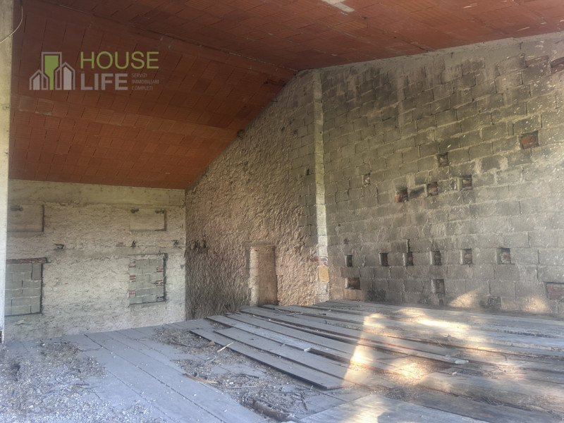 MARANO VICENTINO: in posizione tranquilla e immersa nel verde, proponiamo CASA SINGOLA SOVRAPPOST...