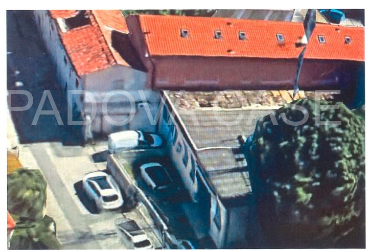 Porta Trento – Ampio complesso artigianale con potenzialità edificatoria

In zona Porta Trento, p...