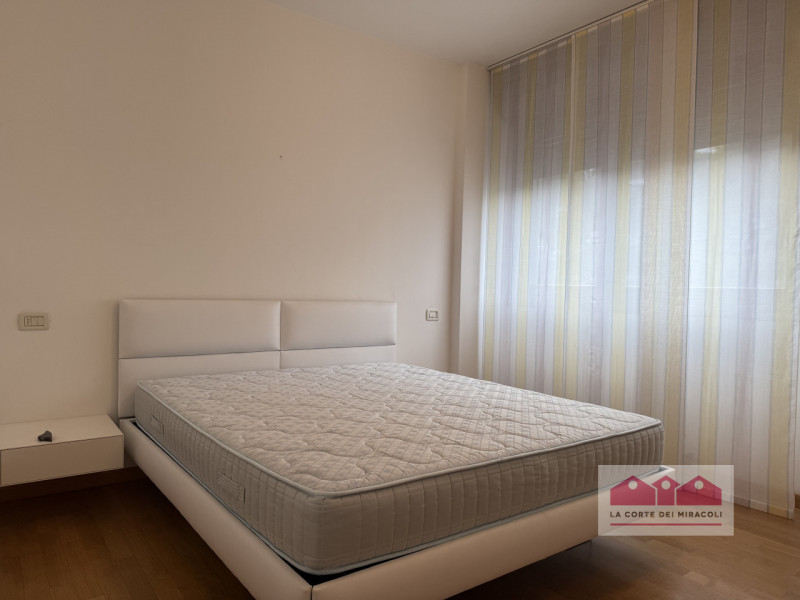 ZONA BANCHE: CURATO E LUMINOSO MINI APPARTAMENTO IN ZONA TRANQUILLA E BEN ABITATA, A RIDOSSO DELL...