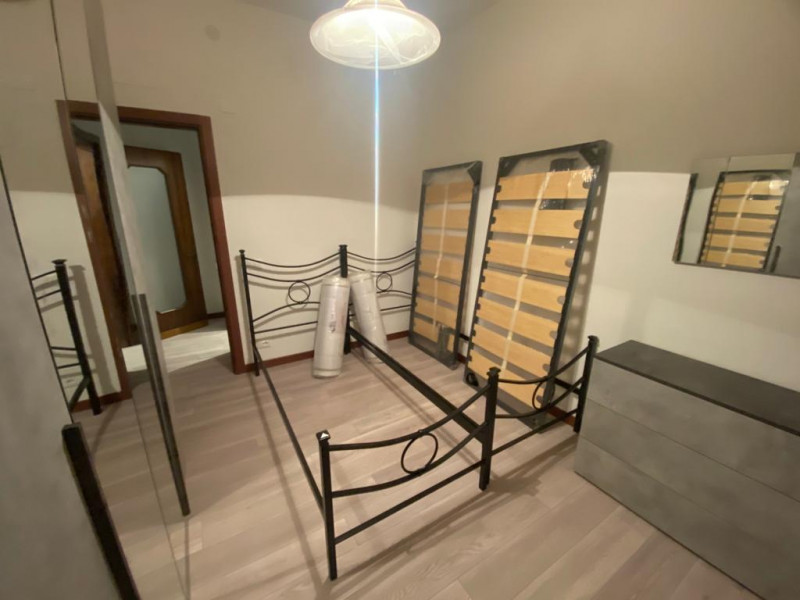 Proponiamo in affitto, in zona Arcella, appartamento al piano terra composto da ingresso, soggior...