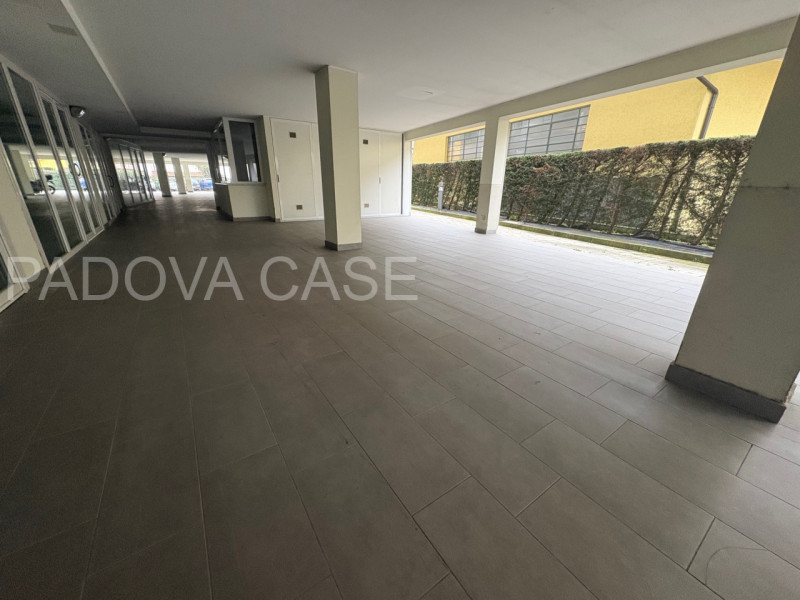 Spazi Openspace Strategici: La soluzione ai tuoi problemi di spazio in Centro

Sogni un deposito ...