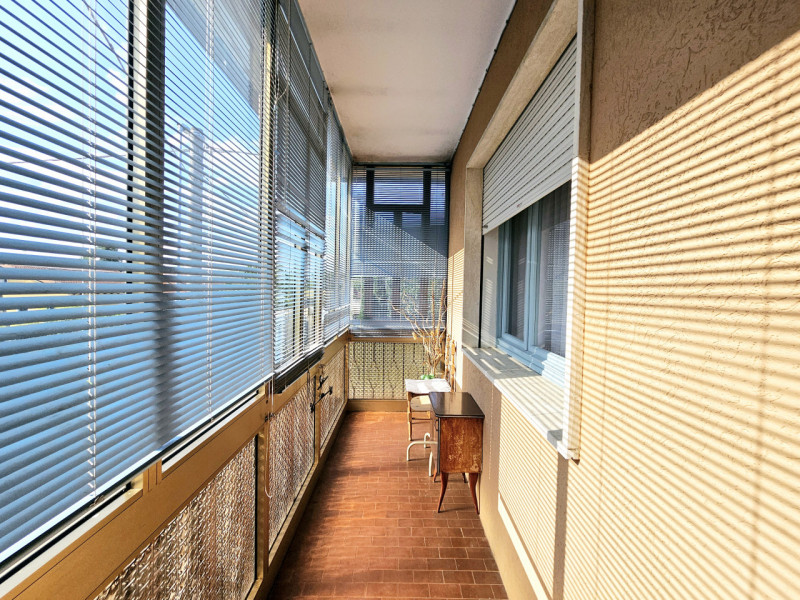 A Ponso, località Bresega, proponiamo in vendita porzione di bifamiliare con cortile e terreno su...